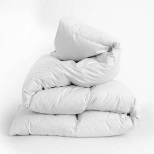 Couette blanche hôtelière